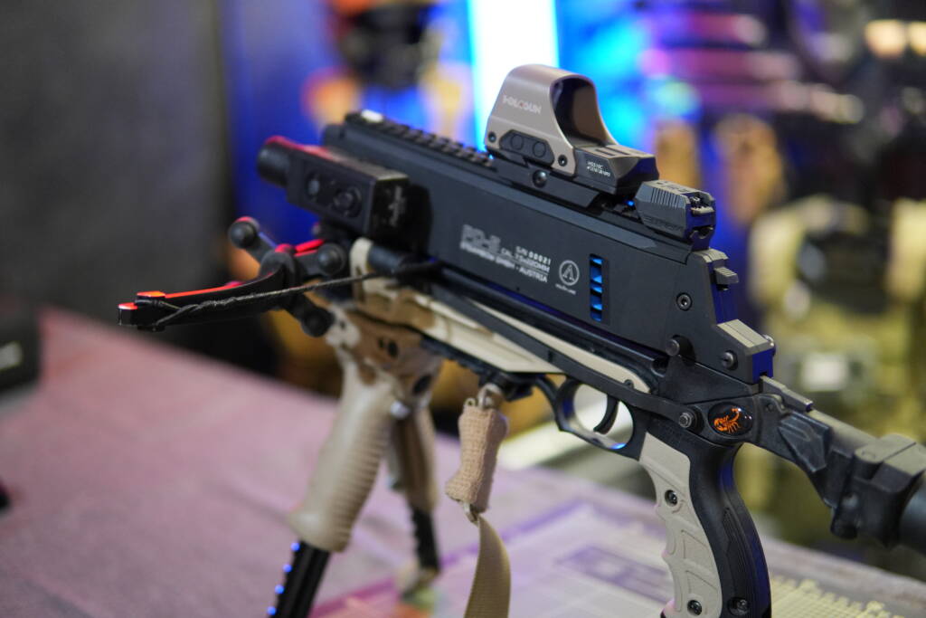 PD-5 by Steambow, strongly modified. 