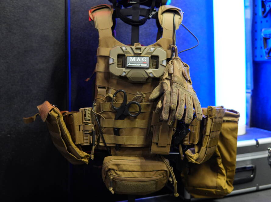 Modified Helikon-Tex plate carrier with modular attachments