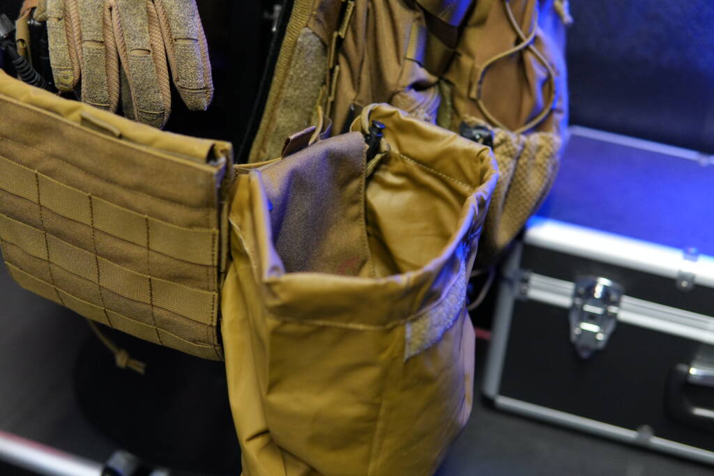 Helikon-Tex plate carrier with mounted drop pouch