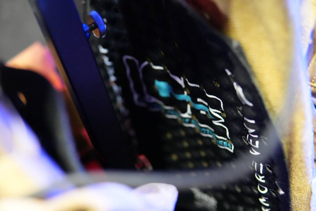 Helikon-Tex plate carrier interior with retrofitted ICE ventilation pads